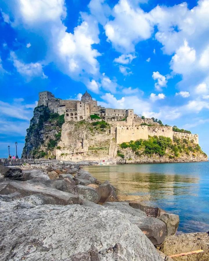 Ambra * Ischia